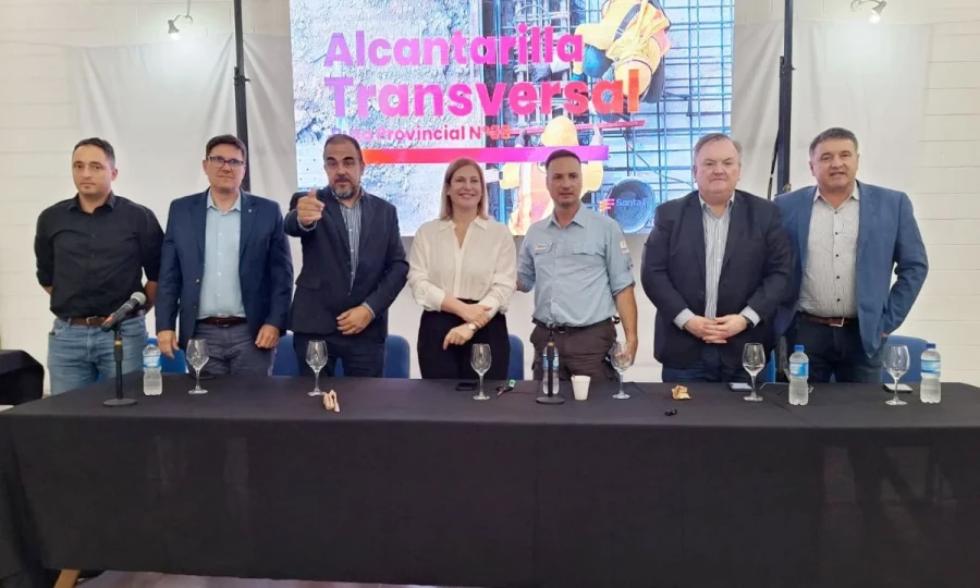 El grupo que participó del reciente acto licitatorio.