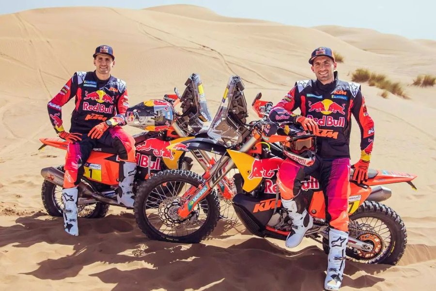 Los hermanos Luciano y Kevin Benavides serán compañeros en el equipo KTM.