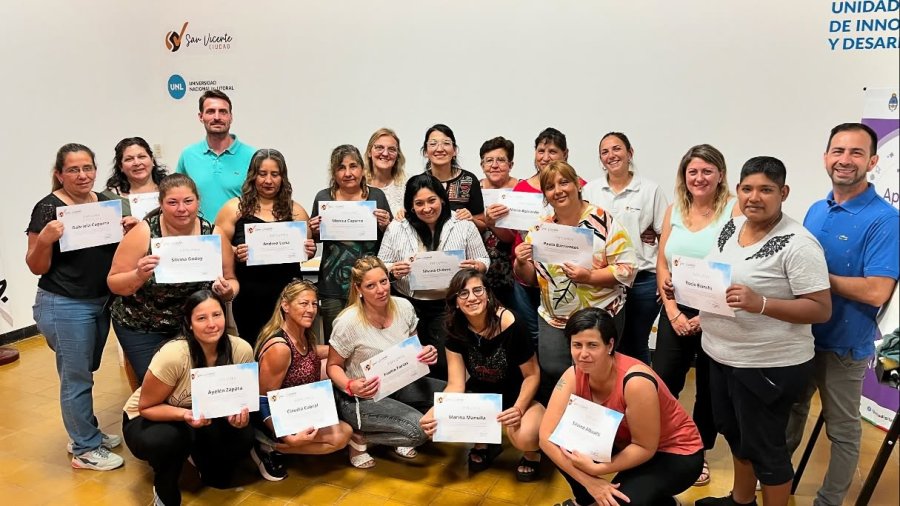 El grupo que concretó exitosamente el curso.