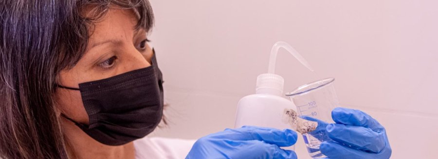 Se trata de un filtro capaz de sensar el agua.