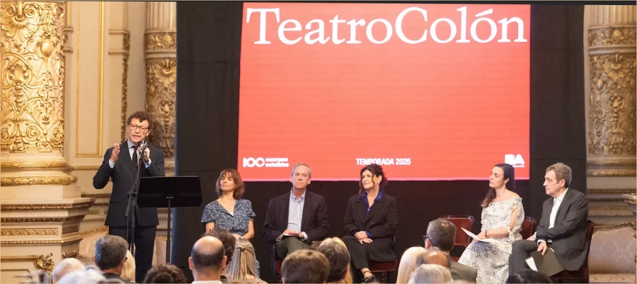 Autoridades del Teatro Colón y del Ministerio de Cultura porteño encabezaron los anuncios.