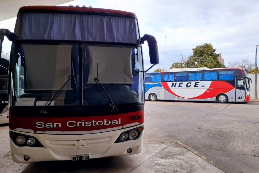 POLEMICA. La medida nacional genera rechazo en el sector del transporte de media distancia en Santa Fe.