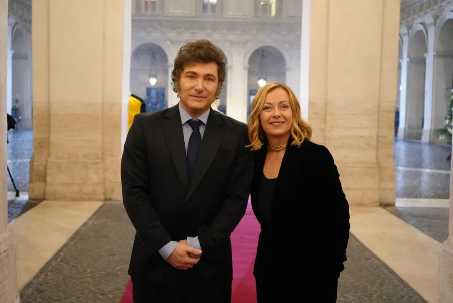 El presidente Javier Milei y la premier italiana, Giorgia Meloni en Roma.