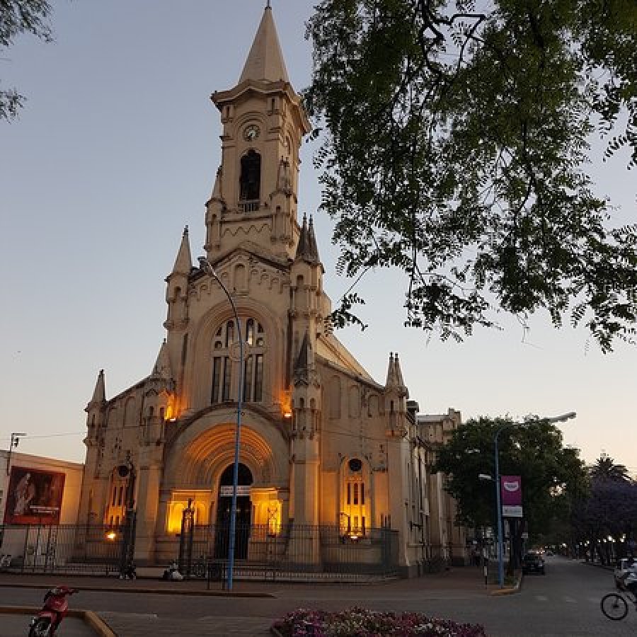 ras la celebraci&oacute;n de la Eucarist&iacute;a la Catedral recibir&aacute; a los coros rafaelinos.