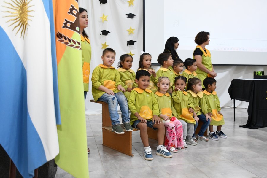 Los pequeños que se despidieron del jardín.