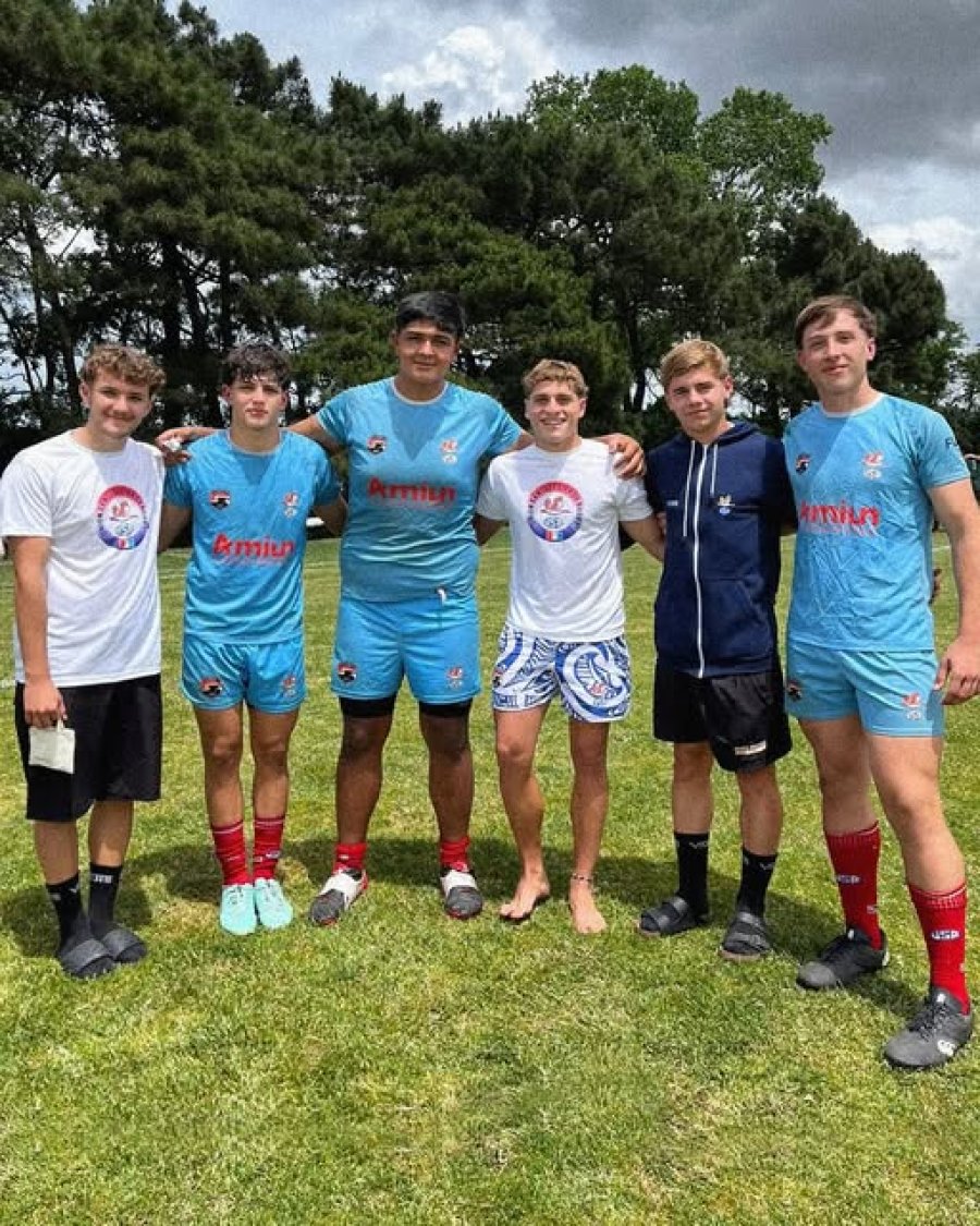 CONVOCADO. Federico Narváez, tercero de izquierda a derecha, tuvo un buen Argentino.