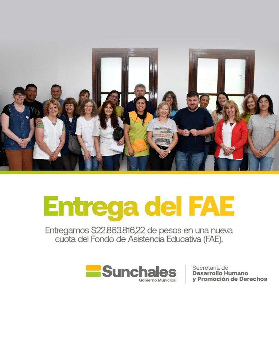 Los beneficiarios y las autoridades municipales.