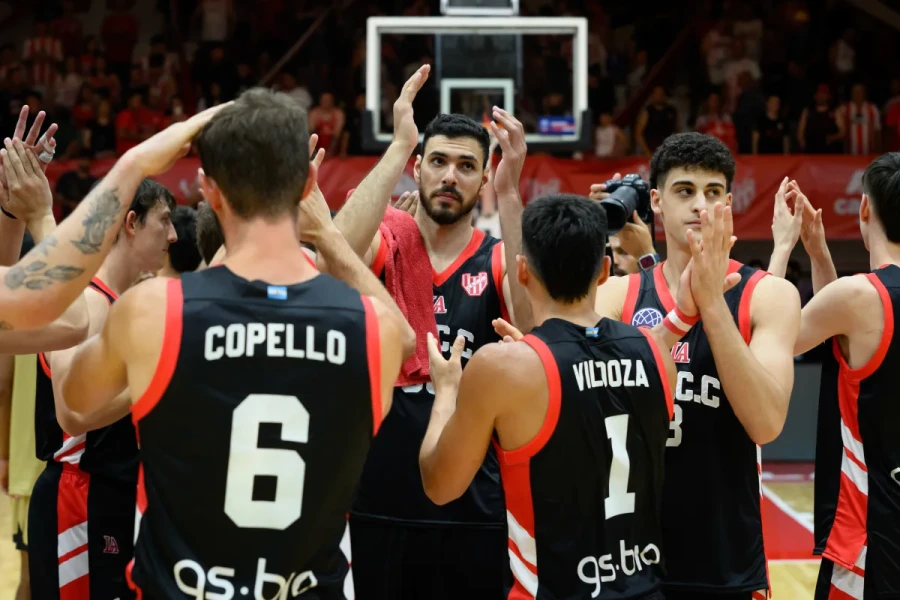 BUEN EQUIPO. La Gloria tiene un plantel largo.