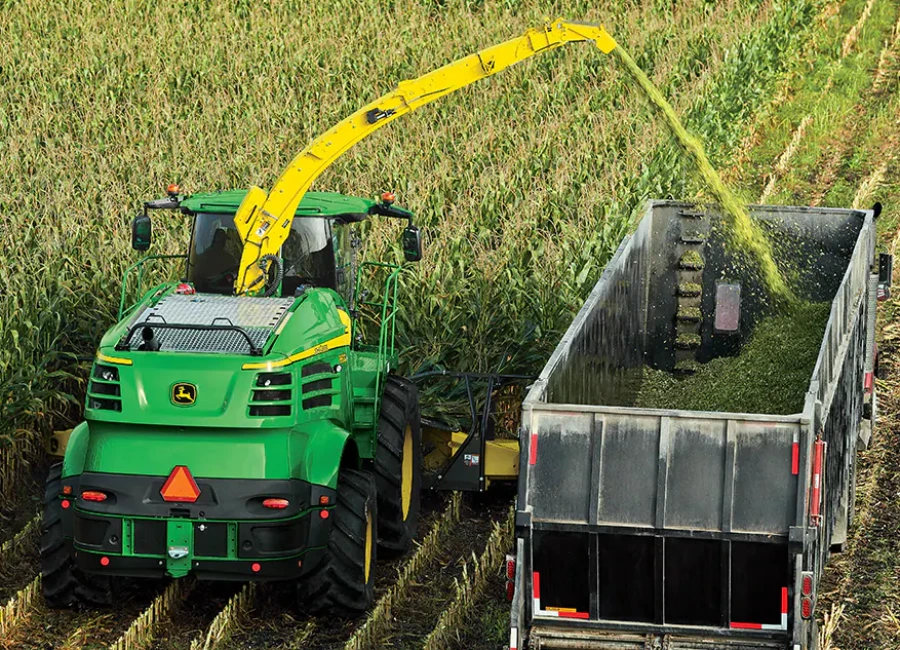 CAPACITACIÓN. La propuesta de John Deere incluye a sus equipos "premium", los más vendidos del mercado.
