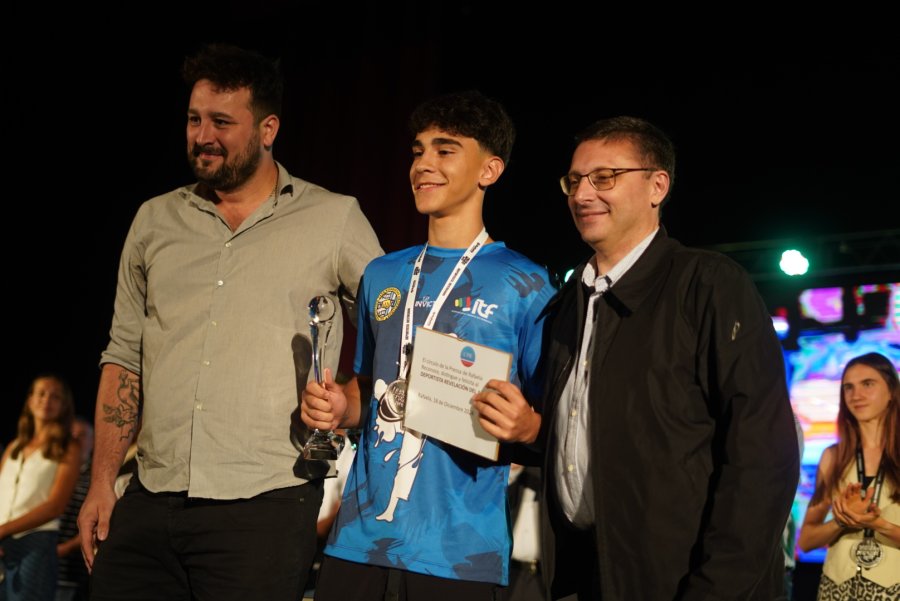 TRADICIONALES. Los premios Revelaci&oacute;n, Amateur y Ex Deportista, para Santino Valler, Emilia Acosta y Ren&eacute; Zanatta.