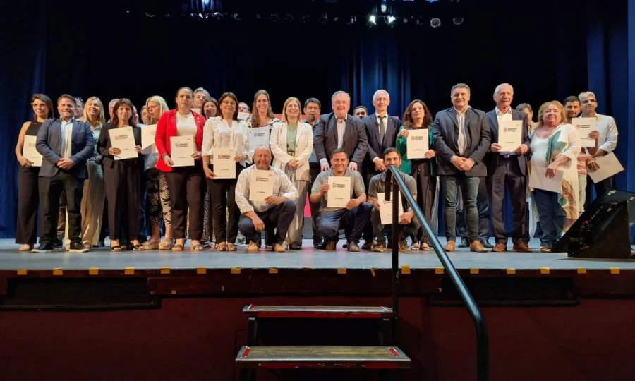 Los reprsentantes de las localiddes que participan en el operativo.