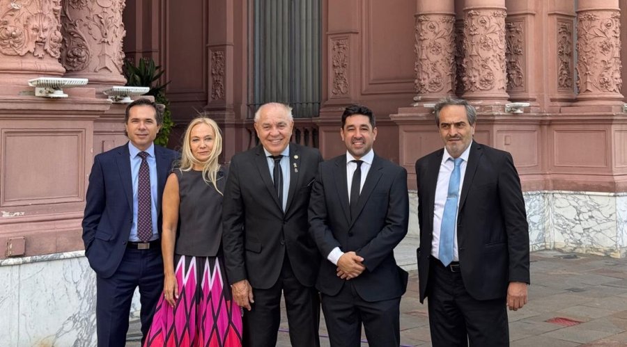 La fiscal General Mar&iacute;a Cecilia Vranicich al llegar a Casa Rosada junto a otros funcionarios judiciales.