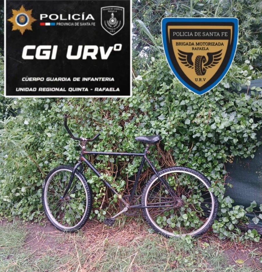 Personal de Agrupación Cuerpos procedió al secuestro de esta bicicleta para averiguación de su real procedencia.
