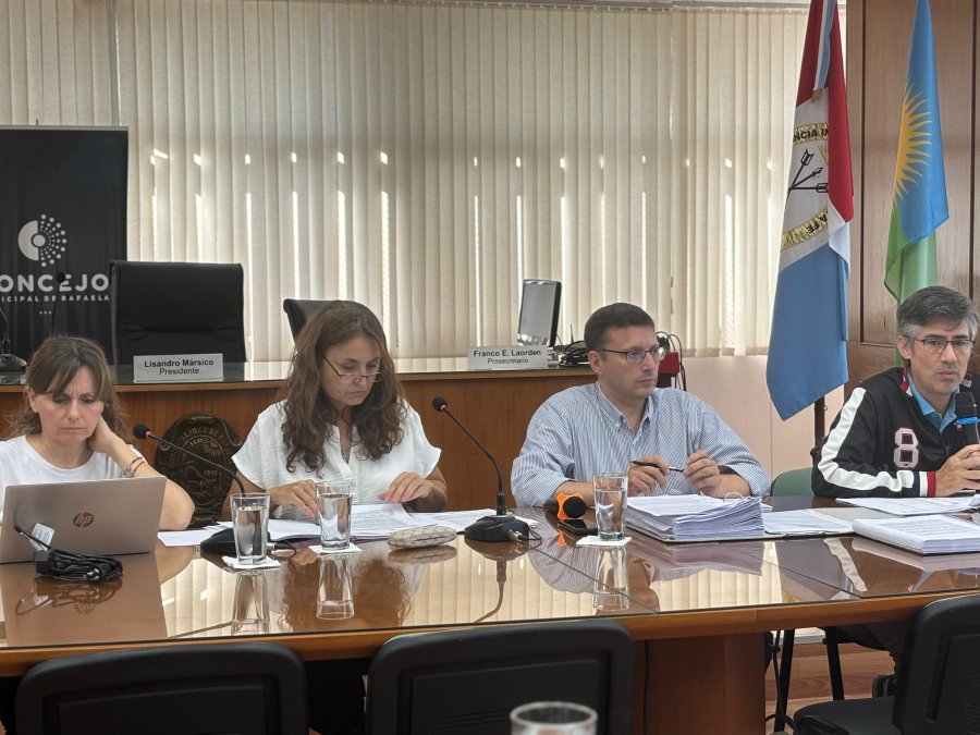 Bravino, Imoberdorf y Tosetto en el Concejo. (PRENSA CONCEJO)