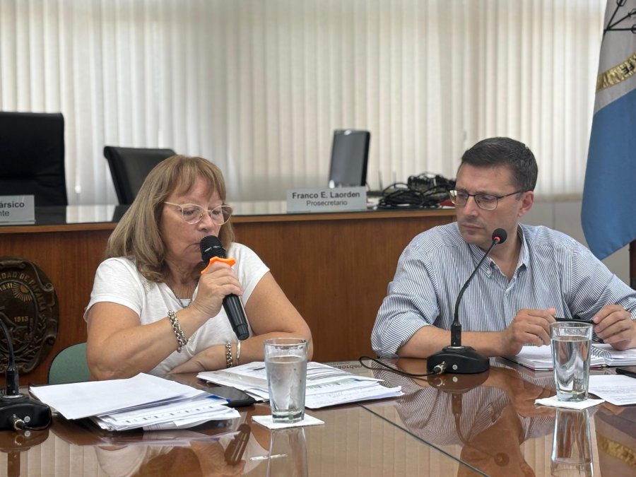 Norma Becchio explic&oacute; las propuestas en materia de educaci&oacute;n y cultura para 2025. (PRENSA CONCEJO)