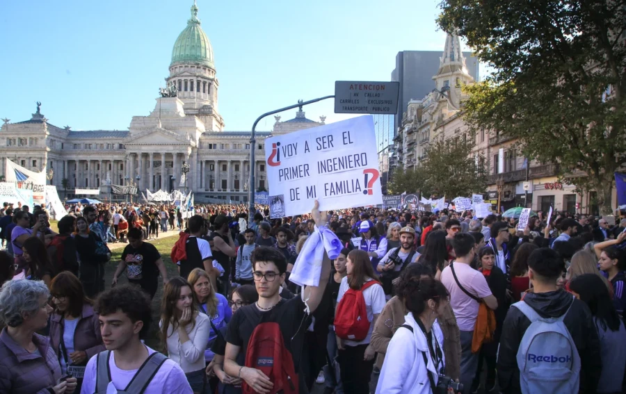 Marcha Federal Universitaria contra el presupuesto otorgado por el Gobierno Nacional.