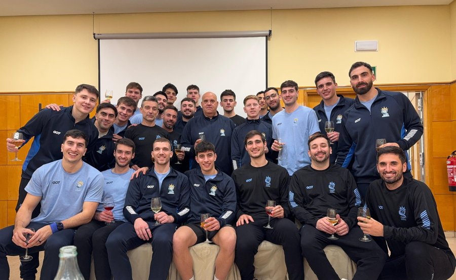 REUNIDOS. El plantel argentino en España.