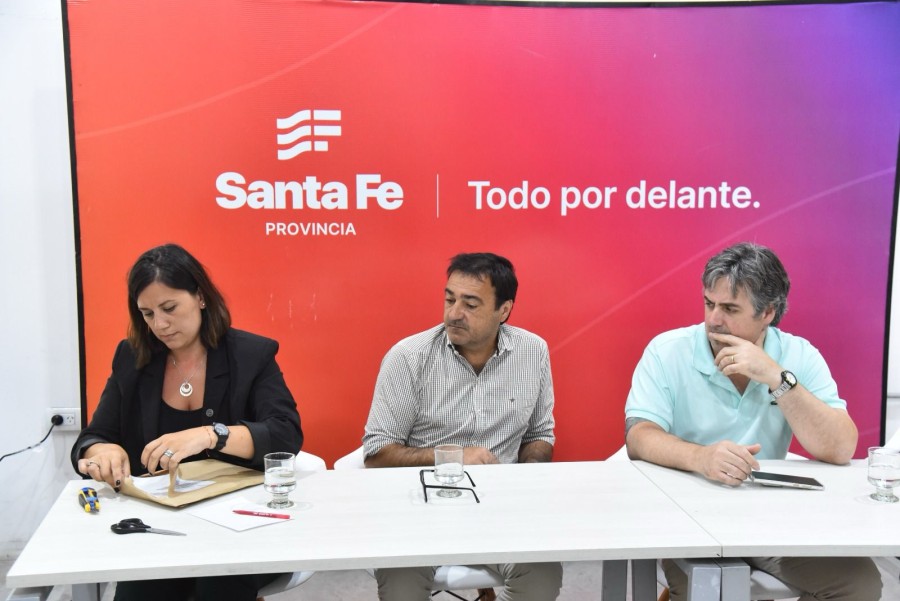 Provincia licit&oacute; la compra de 300 camionetas para patrullaje.