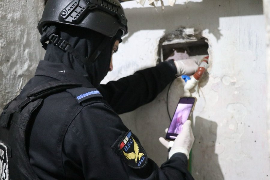 En las requisas se secuestraron diversos elementos, entre ellos "chuzas" punzocortantes y teléfonos celulares.