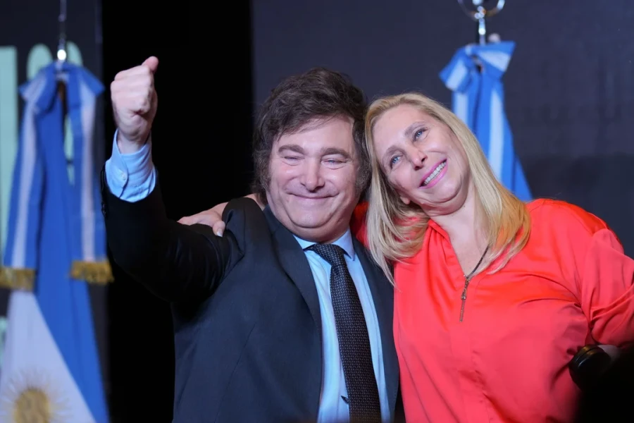 El presidente Javier Milei negó hoy la posibilidad de que Karina Milei sea candidata en el 2025.