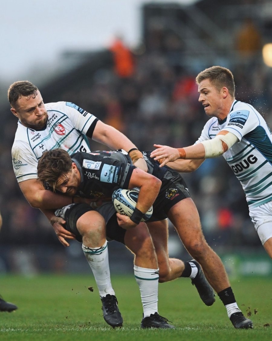 JUGO 47 MINUTOS. Mayco Vivas en una de las acciones defensivas del partido.