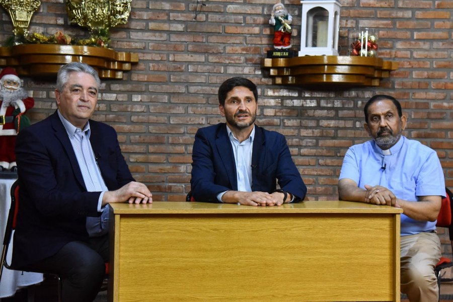CON FE. Pullaro, el padre Ignacio Peries y el pastor evang&eacute;lico Jos&eacute; Luis Urso enviaron un mensaje de fin de a&ntilde;o para todos los santafesinos.
