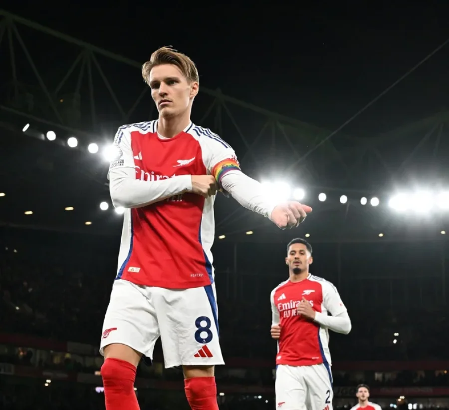 El Arsenal quiere mantenerse en la pelea por el título en la Premier League.