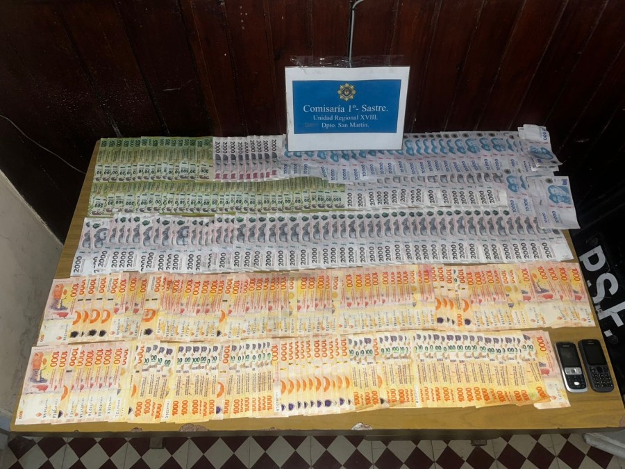 El dinero incautado sería parte de lo robado días atrás en un comercio de esa ciudad.
