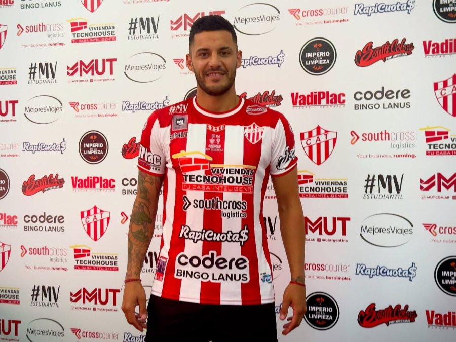 ATACANTE. Dichiara fue presentado en Talleres.