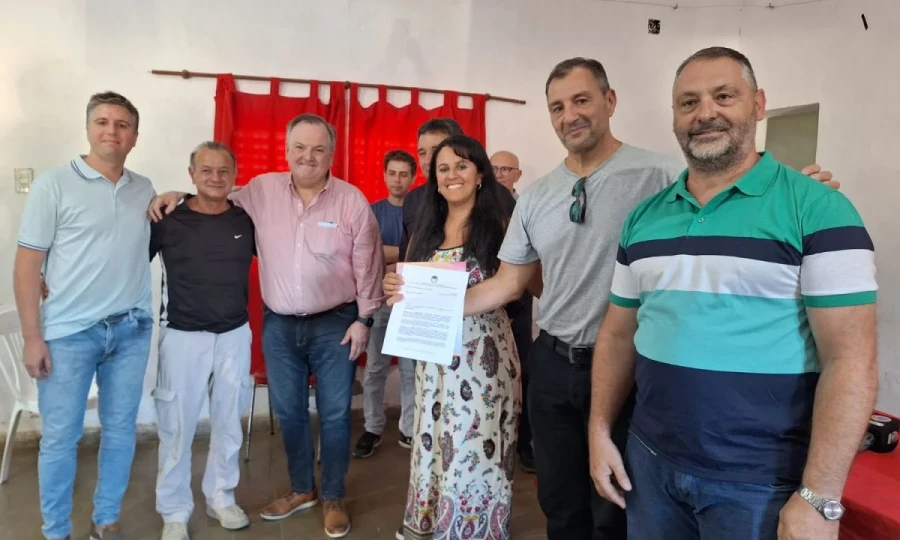 un instante del acto en el Club.