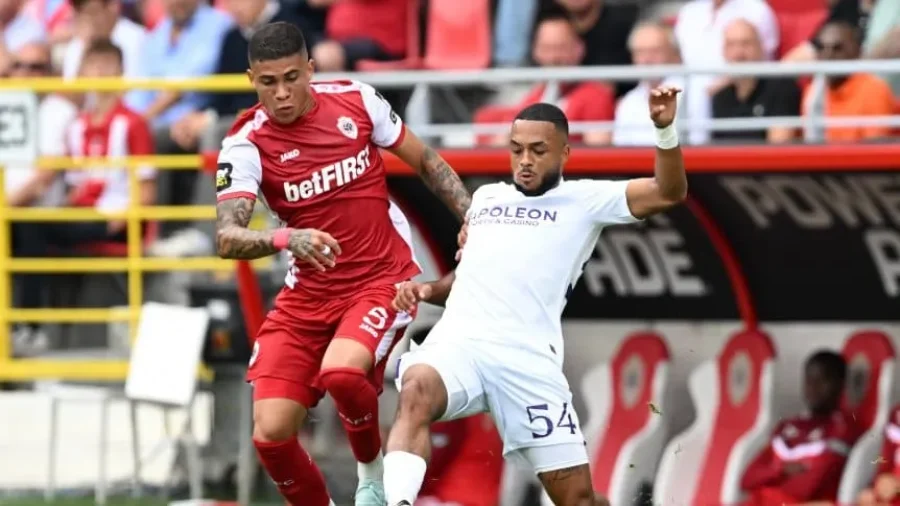 Ayrton Costa será nuevo refuerzo para el plantel comandado por Fernando Gago