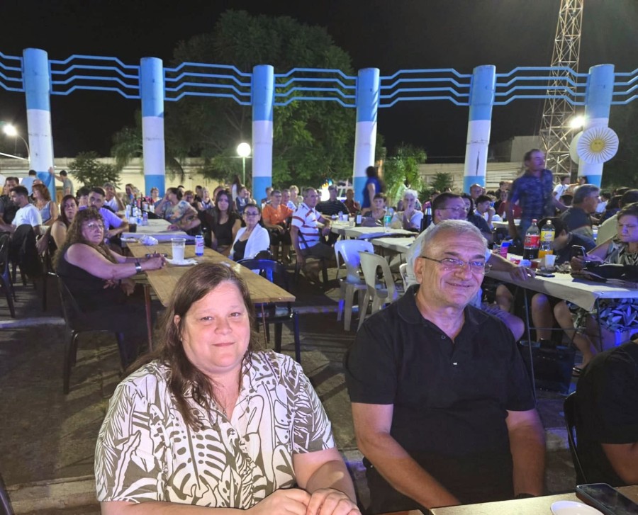 Sandra Gaido y Alcides Calvo en el anfiteatro durante el desarrollo del Festival.