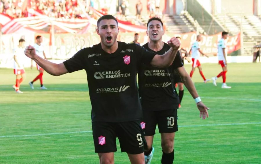 EL DELANTERO, MAXIMILIANO IBÁÑEZ, REGRESA AL LEÓN