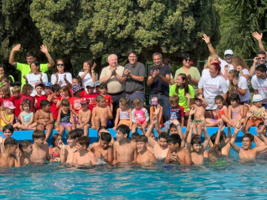 Goity destacó el trabajo de los equipos de supervisores, docentes, profesores de Educación Física y guardavidas.