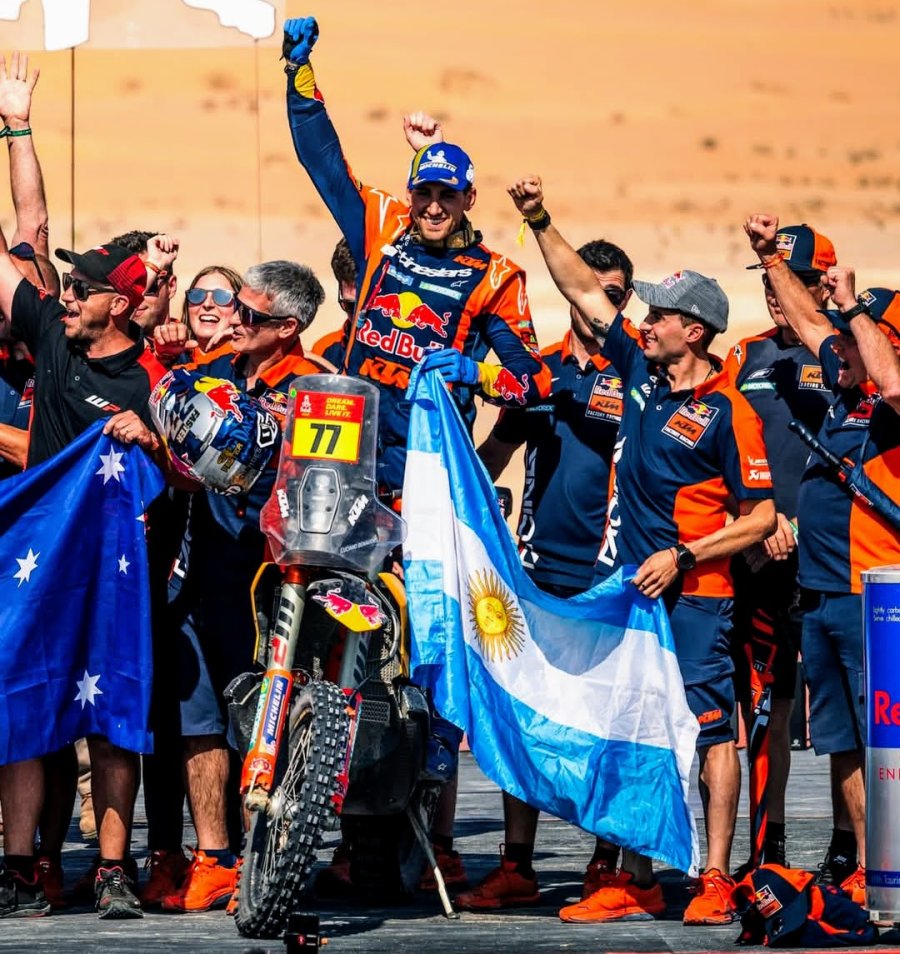 Luciano Benavides fue cuarto en una gran actuación en la categoría Motos.