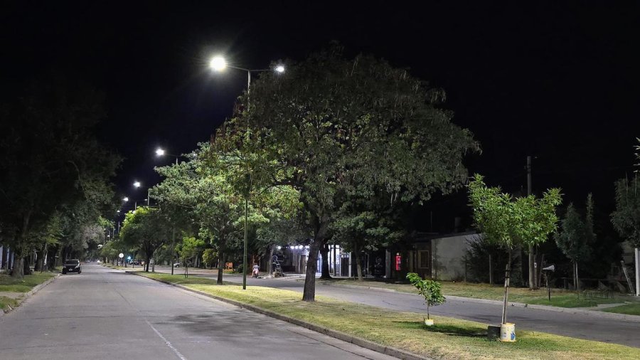 LUMINARIAS LED. El municipio contin&uacute;a realizando el recambio en distintos sectores de la ciudad.