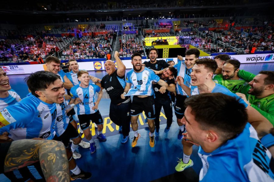 "Los Gladiadores" van por un triunfo vital en el Mundial de Handball.
