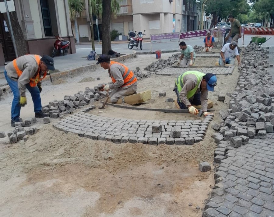 El Gobierno municipal contin&uacute;a ejecutando obras de readoquinado.