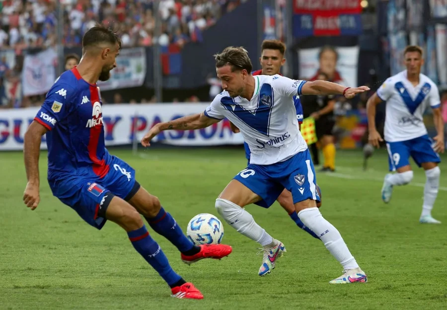VÉLEZ NO PUDO CON TIGRE Y FUE GOLEADO