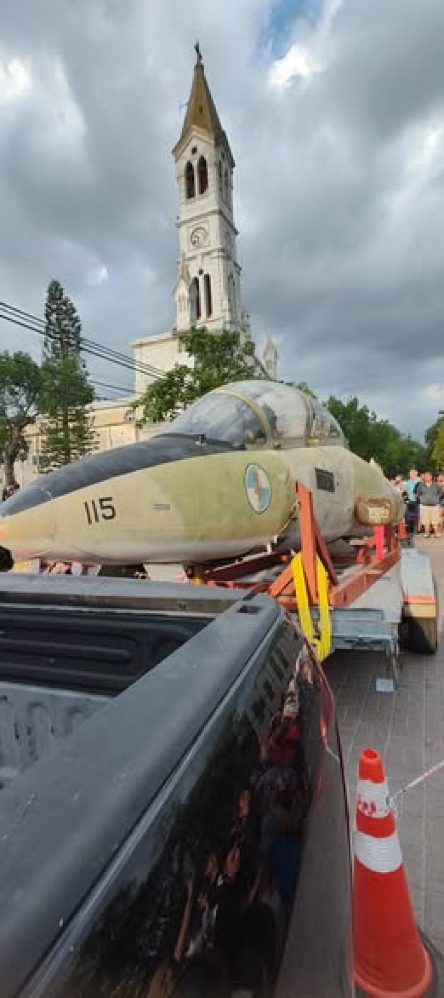 El arribo a la plaza principal de la ciudad.
