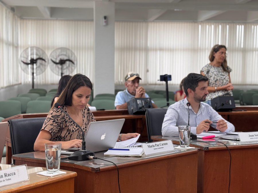 Los concejales del PJ plantearon sus diferencias respecto al sitio en el que se construir&aacute; el micro estadio para los Juegos ODESUR. (FOTO PRENSA CONCEJO)