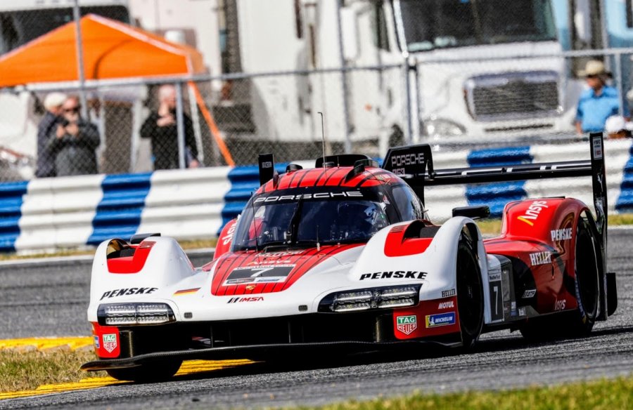El Porsche n&uacute;mero 7 del Penske Motorsport triunf&oacute; en las 24 Horas de Daytona.