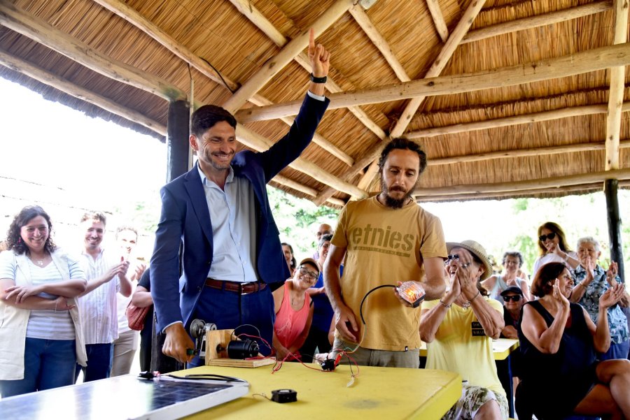 El gobernador Maximiliano Pullaro particip&oacute; este lunes de una jornada especial en la Escuela de Verano de Arroyo Seco.