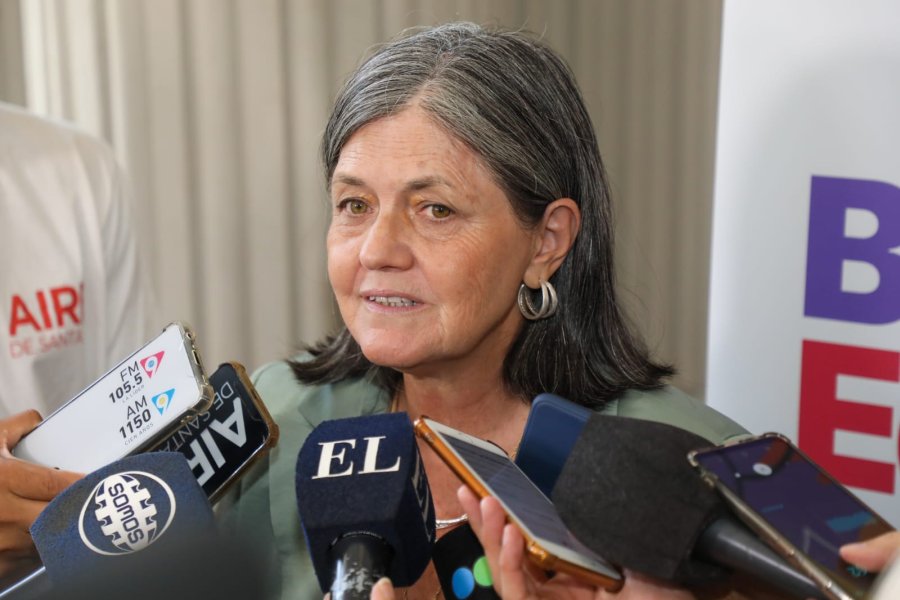 La subsecretaria de Transporte y Log&iacute;stica de la Provincia, M&oacute;nica Alvarado, dio precisiones sobre el avance de la inscripci&oacute;n al Boleto Educativo. (FOTO SCS)