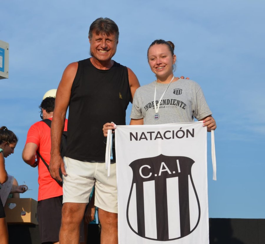 PADRE E HIJA. Morena junto al ex futbolista Marcelo López.