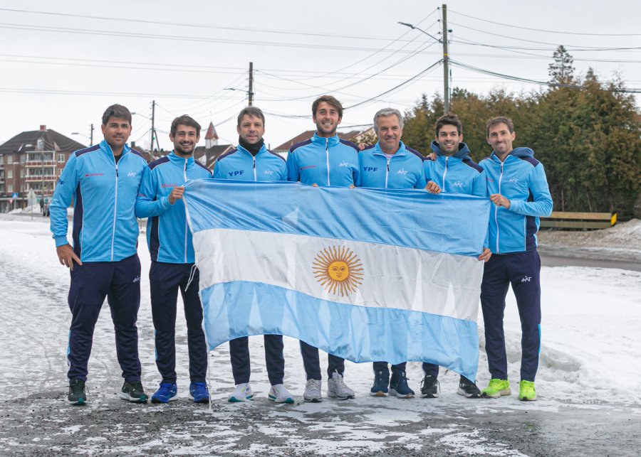 ILUSION CELESTE Y BLANCA. El equipo argentino en Noruega.