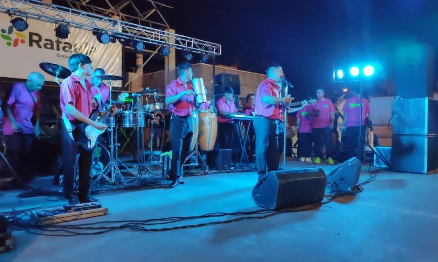 Cumbia en el barrio Jard&iacute;n.