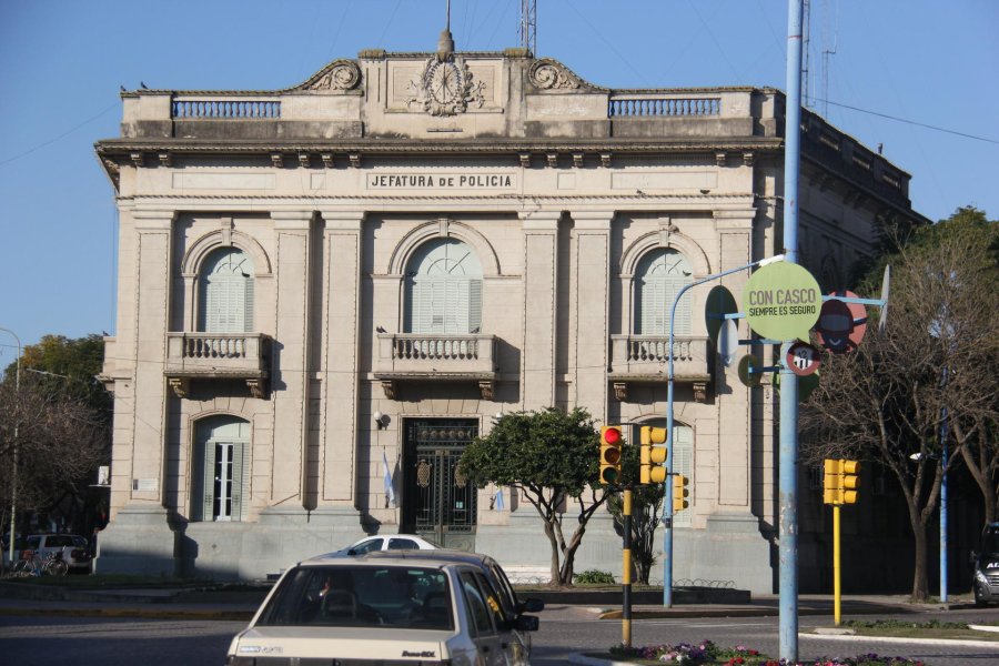 JEFATURA DE POLICIA. Internamente se habla de falta de conducción.