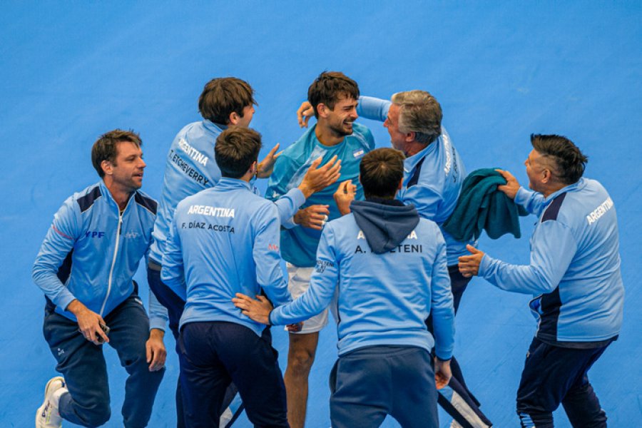 UN EQUIPO. Se armó un lindo grupo para este primer desafío.