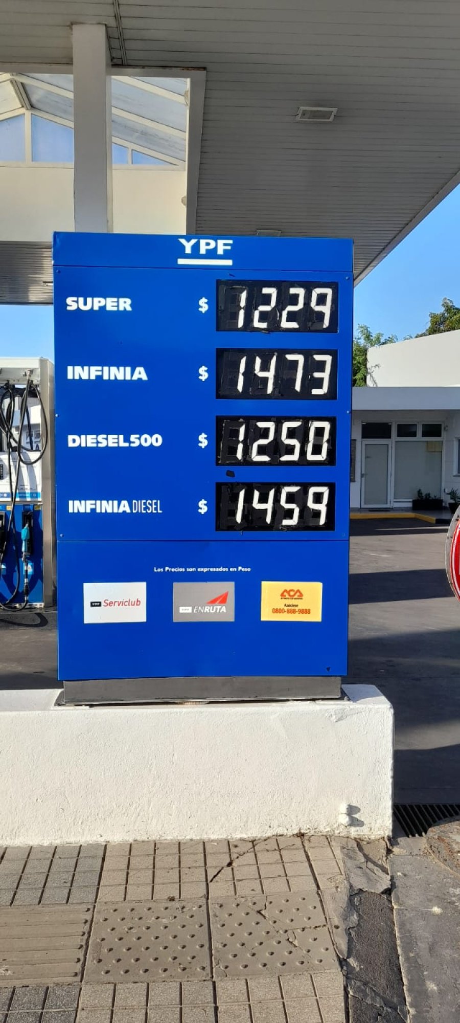 NUEVOS AUMENTOS. Los combustibles volvieron a subir desde el sábado en todo el territorio argentino.